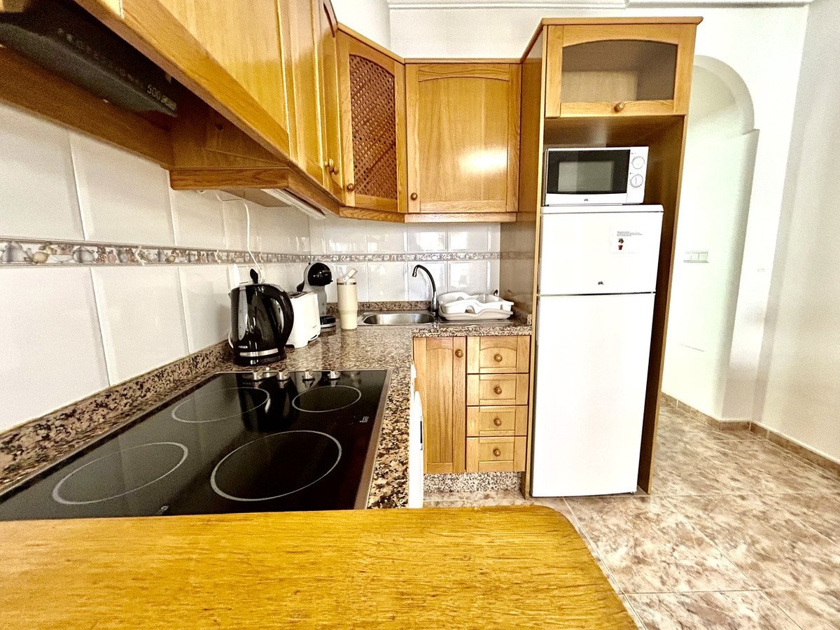 2 Bed Middle Floor Apartment in Cabo Roig