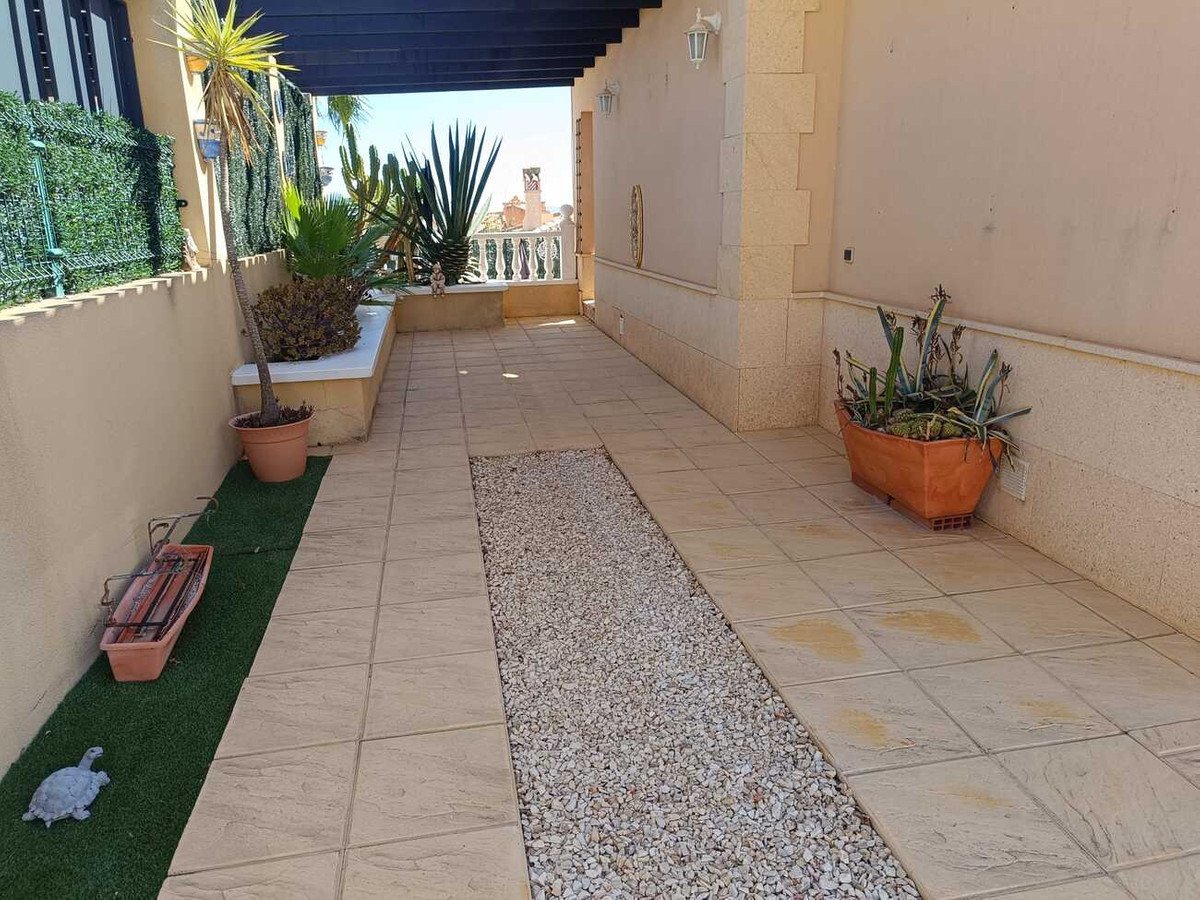 3 Bed Detached Villa in Fortuna