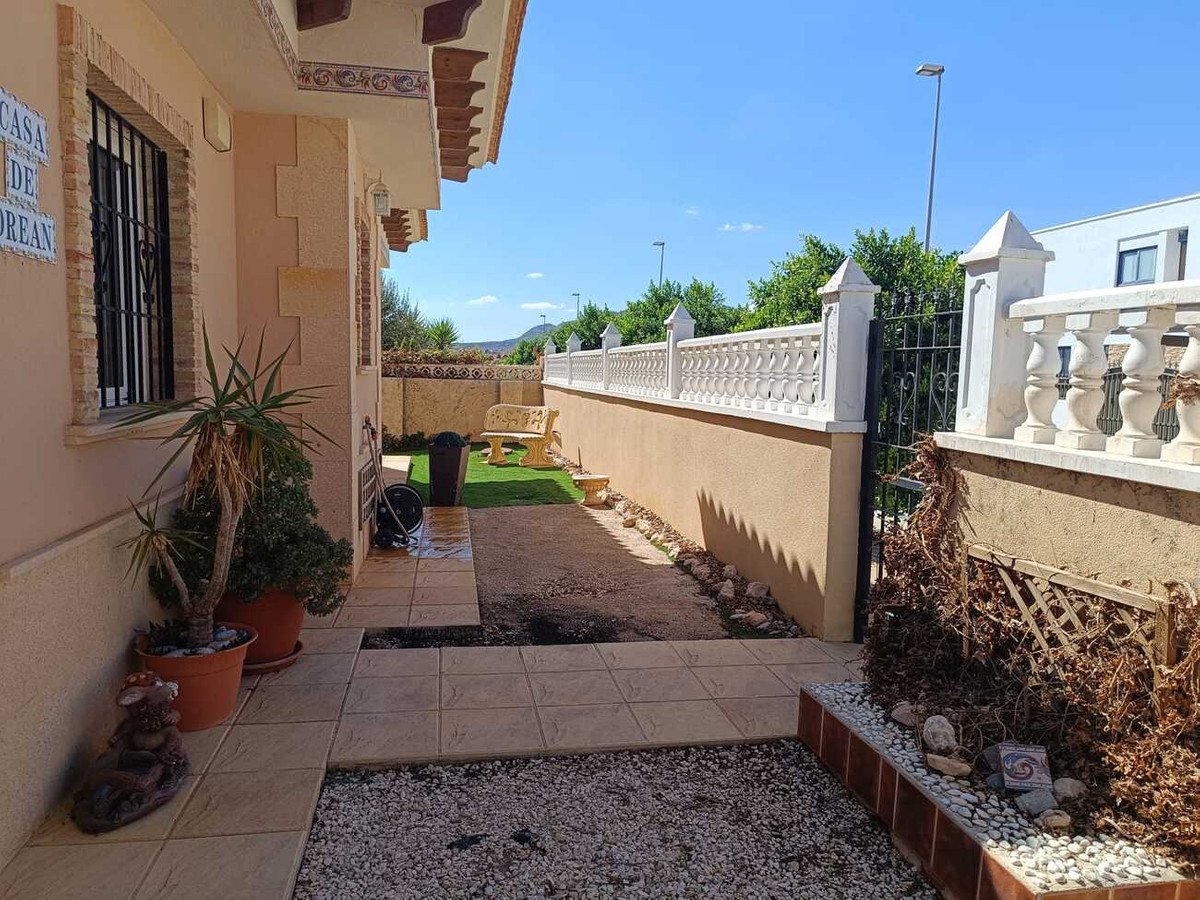 3 Bed Detached Villa in Fortuna