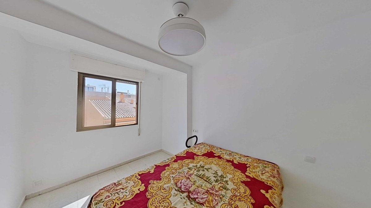 3 Bed Middle Floor Apartment in Marbella