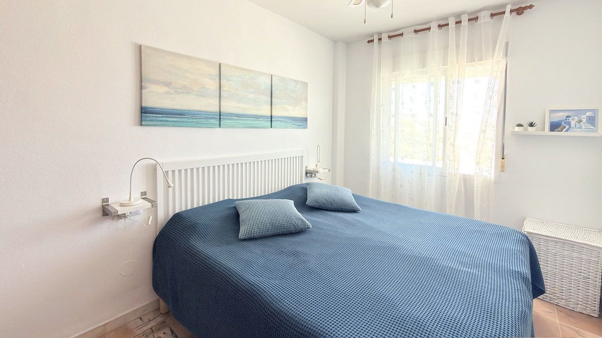 2 Bed Top Floor Apartment in Benalmadena