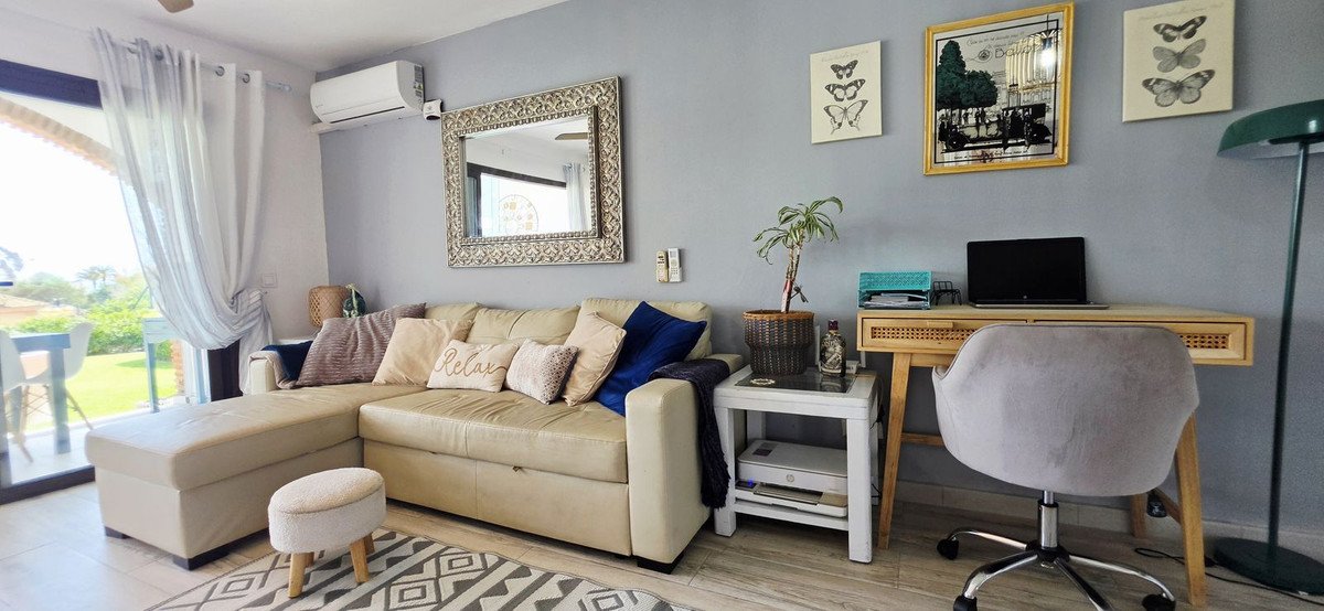 2 Bed Ground Floor Apartment in Riviera del Sol