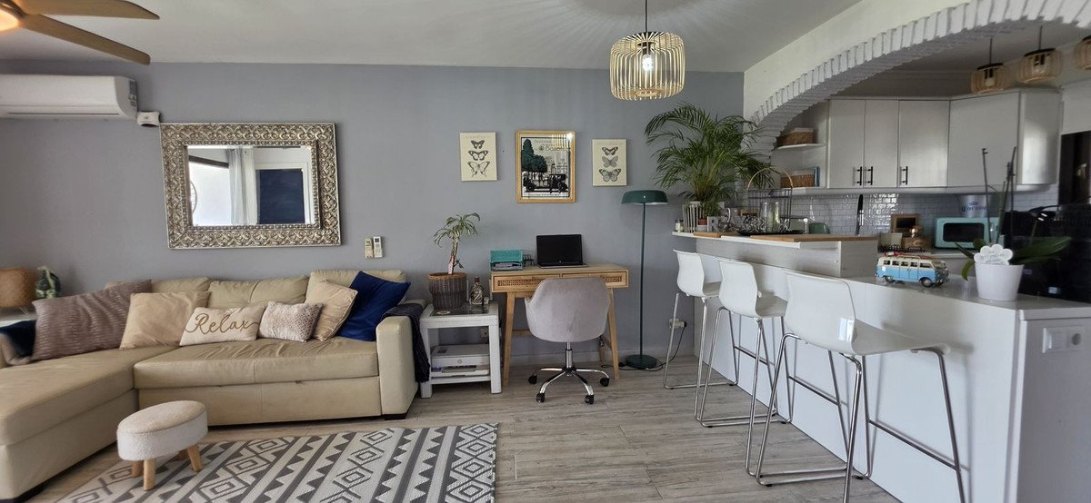 2 Bed Ground Floor Apartment in Riviera del Sol