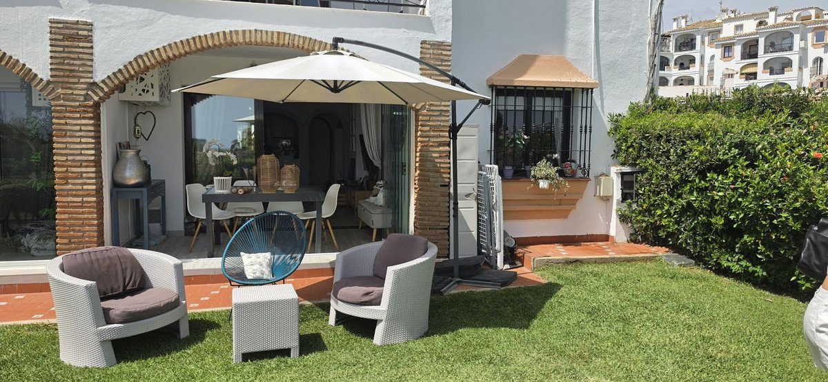 2 Bed Ground Floor Apartment in Riviera del Sol
