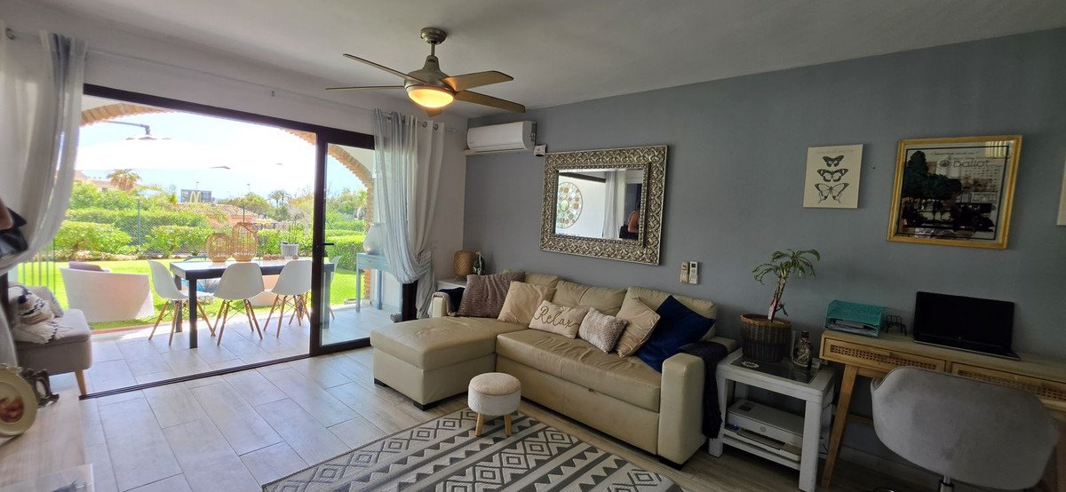 2 Bed Ground Floor Apartment in Riviera del Sol