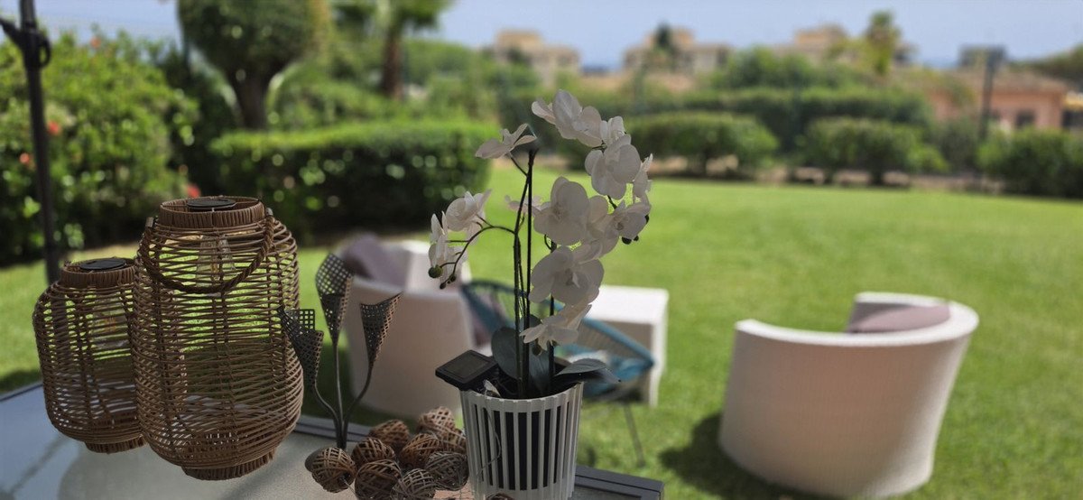 2 Bed Ground Floor Apartment in Riviera del Sol