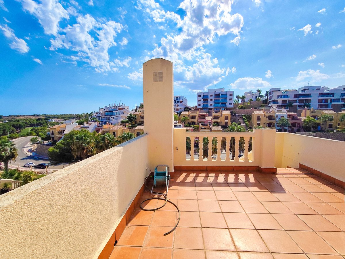 3 Bed Detached Villa in Villamartin