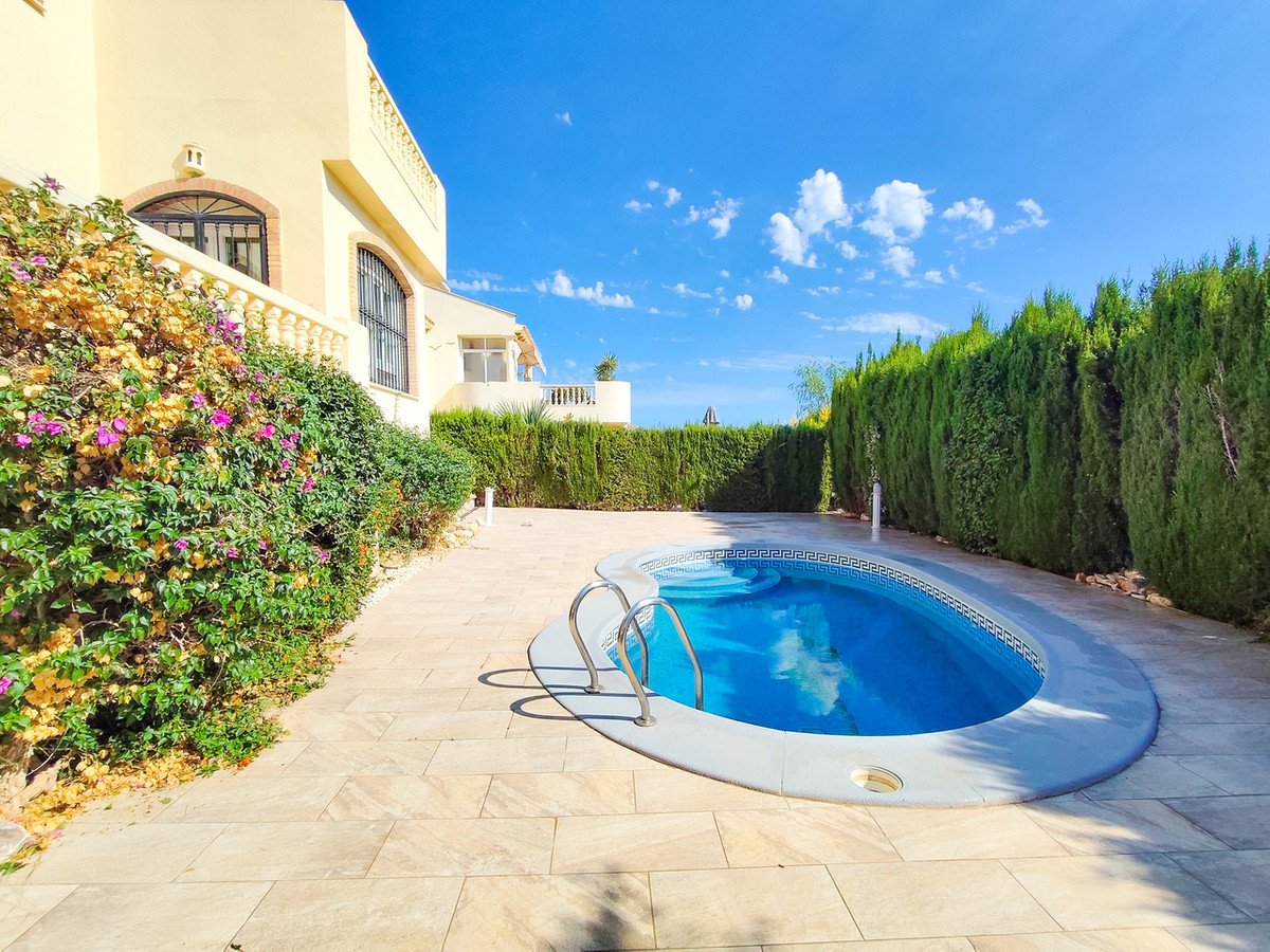 3 Bed Detached Villa in Villamartin