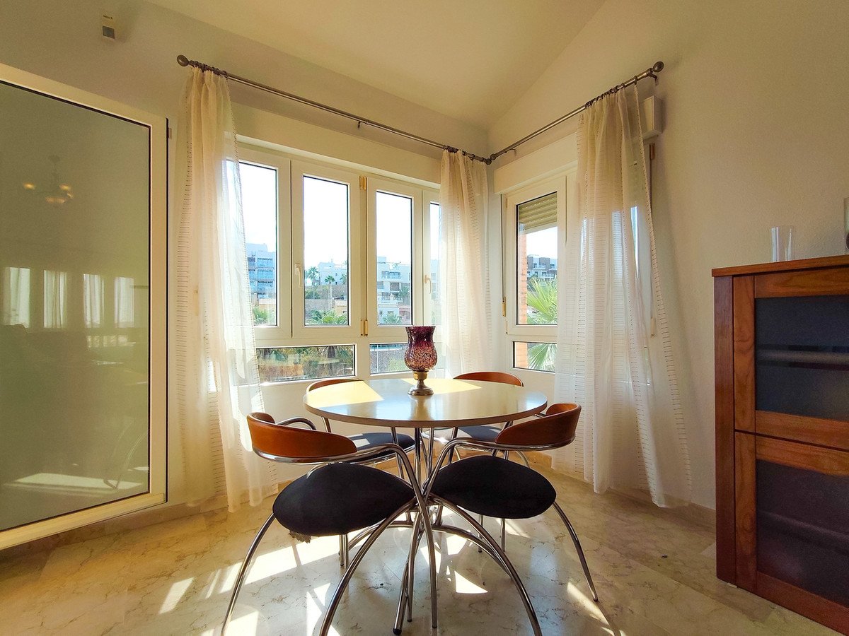 3 Bed Detached Villa in Villamartin