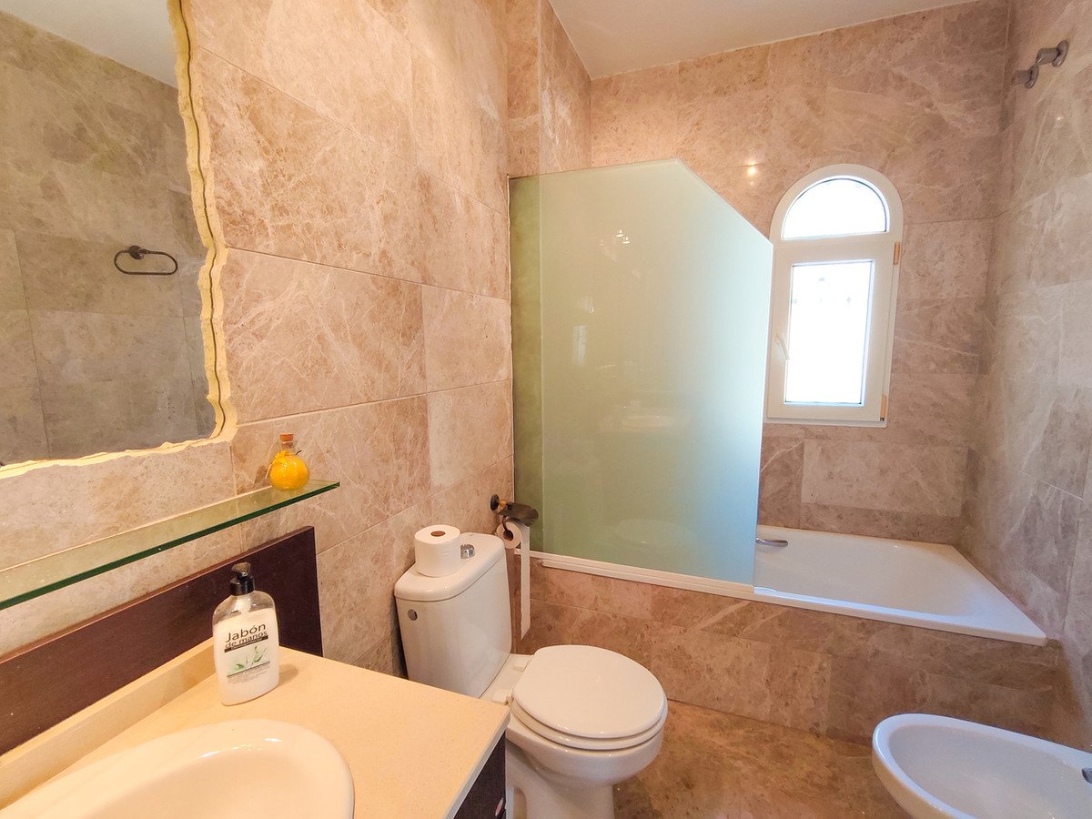 3 Bed Detached Villa in Villamartin