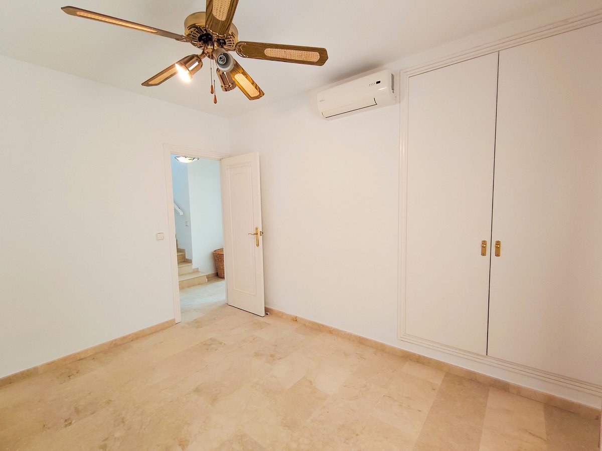 3 Bed Detached Villa in Villamartin
