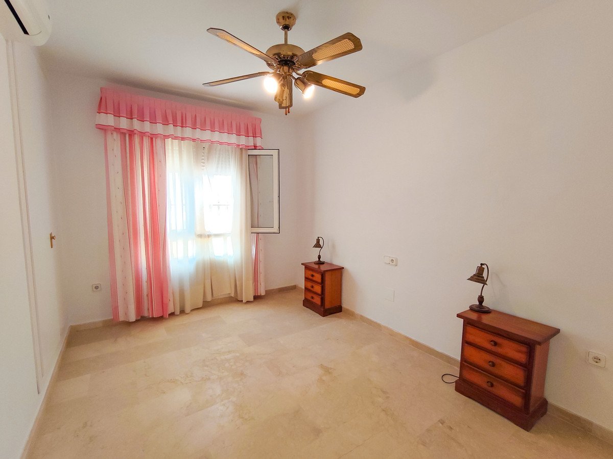 3 Bed Detached Villa in Villamartin