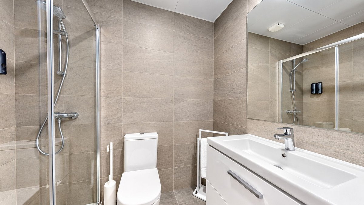 3 Bed Middle Floor Apartment in Martiricos