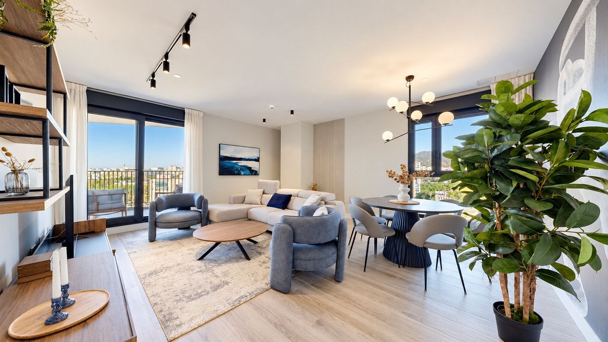 3 Bed Middle Floor Apartment in Martiricos