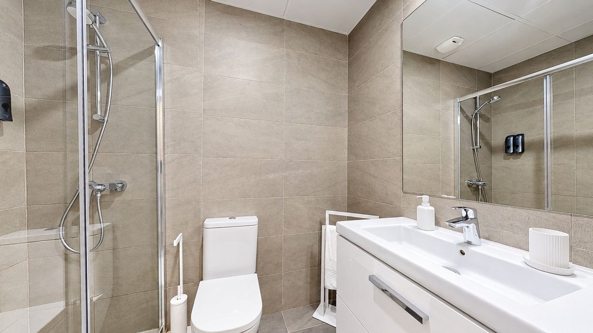 3 Bed Middle Floor Apartment in Martiricos