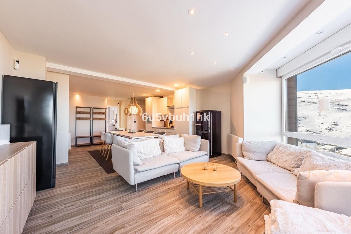 3 Bed Middle Floor Apartment in Monachil