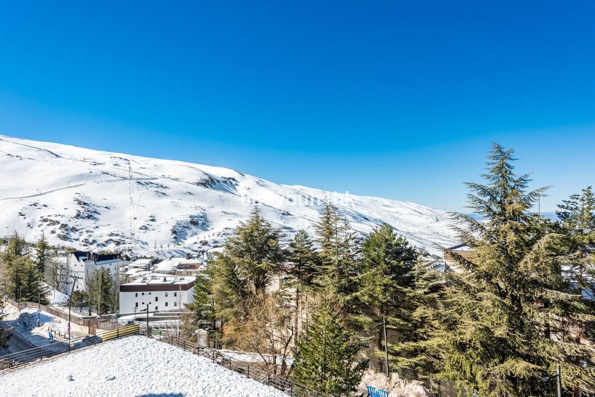 3 Bed Middle Floor Apartment in Monachil