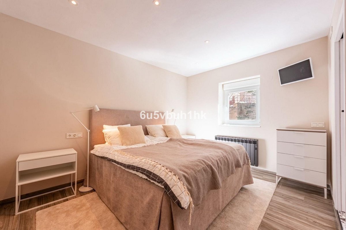 3 Bed Middle Floor Apartment in Monachil