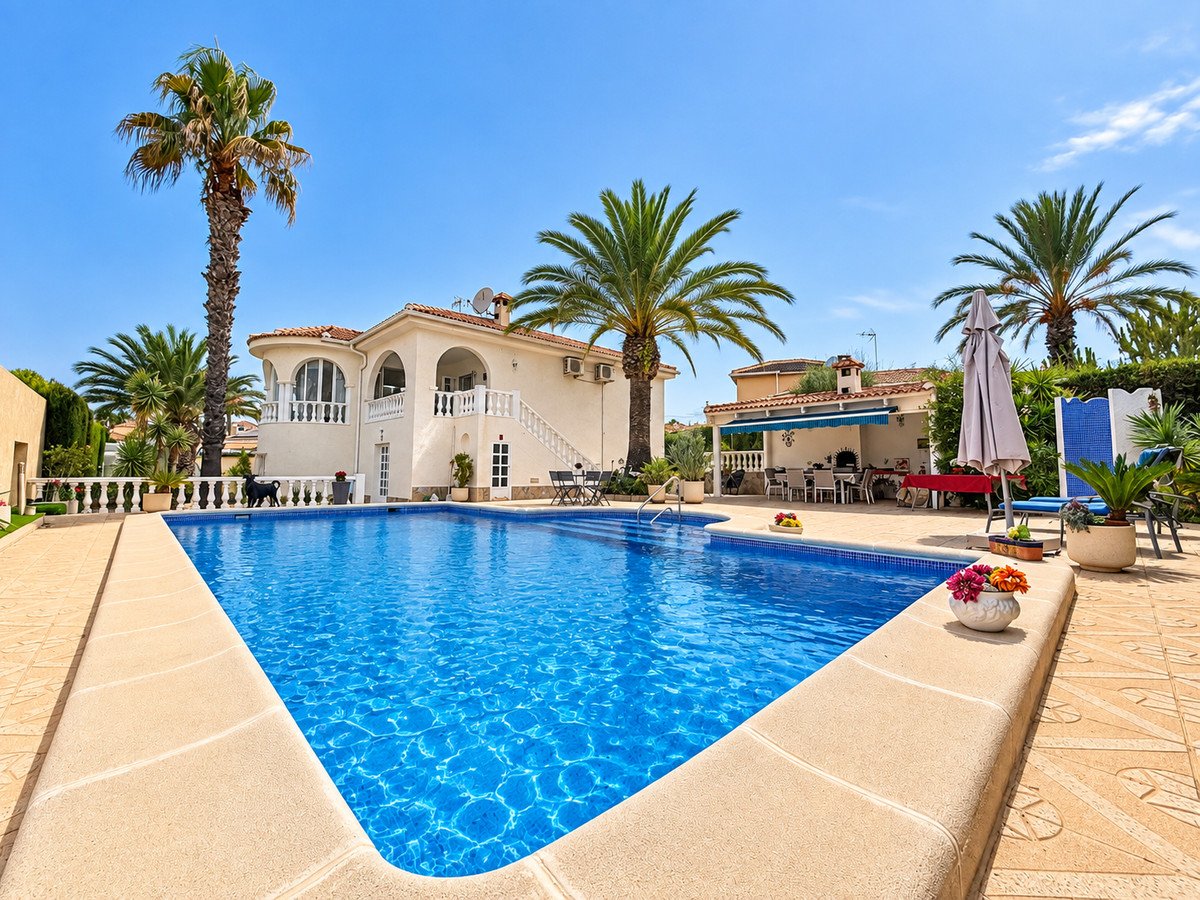 5 Bed Detached Villa in Ciudad Quesada