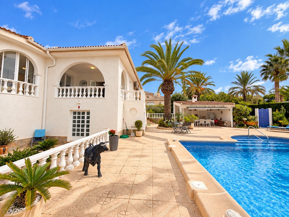 5 Bed Detached Villa in Ciudad Quesada