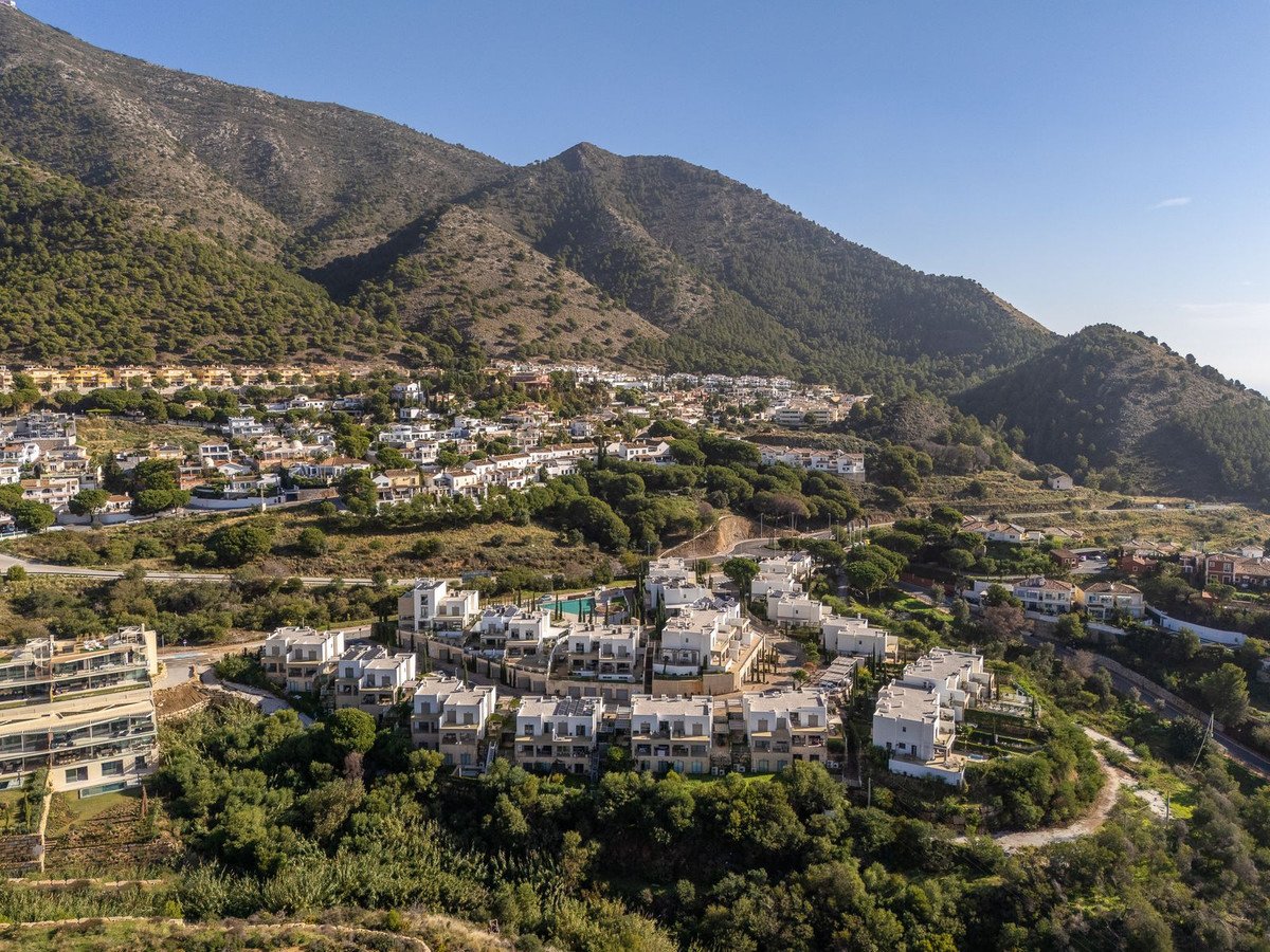 3 Bed Semi-Detached House in Mijas