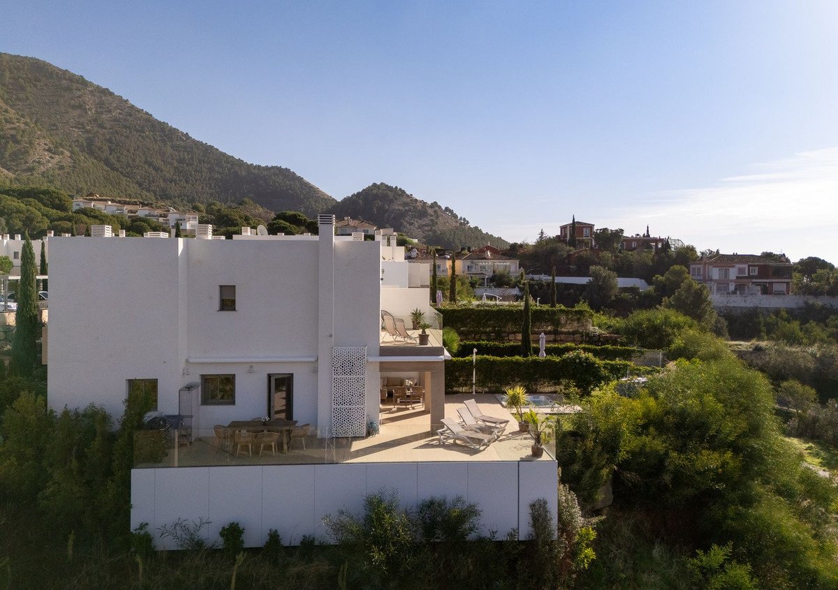 3 Bed Semi-Detached House in Mijas