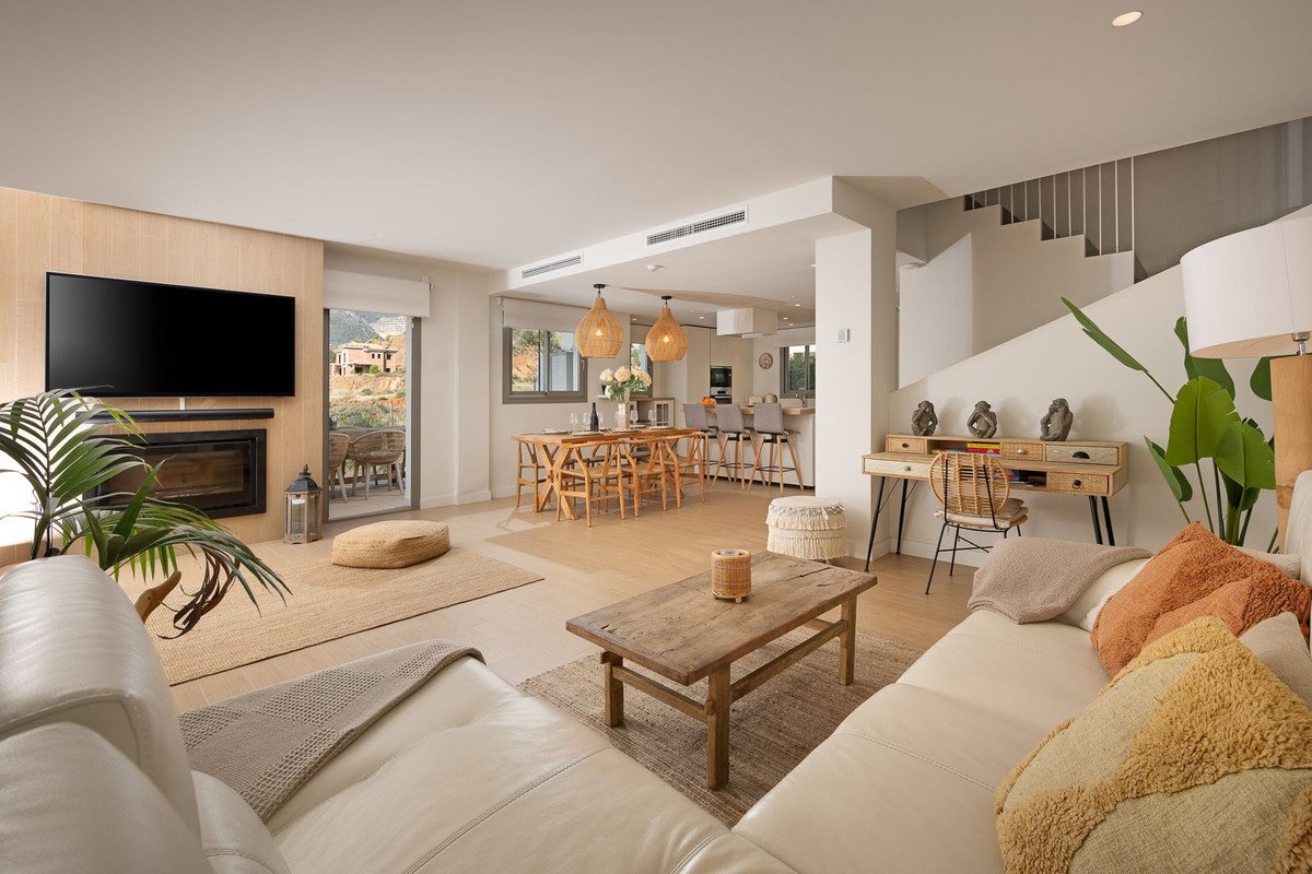 3 Bed Semi-Detached House in Mijas