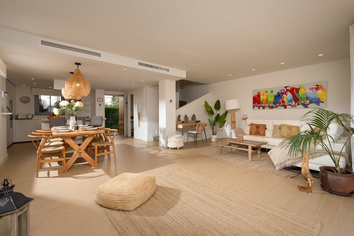 3 Bed Semi-Detached House in Mijas