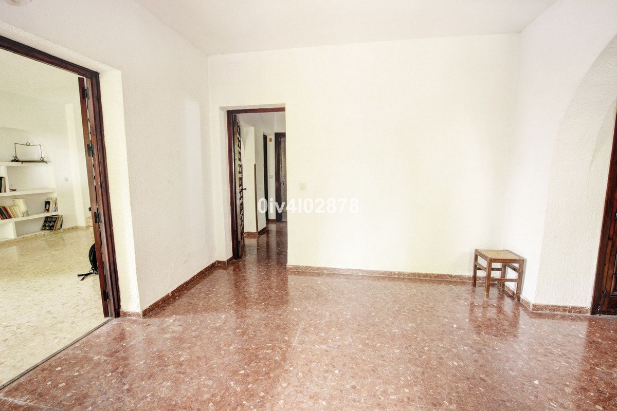 7 Bed Detached Villa in Málaga