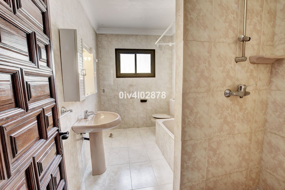 7 Bed Detached Villa in Málaga