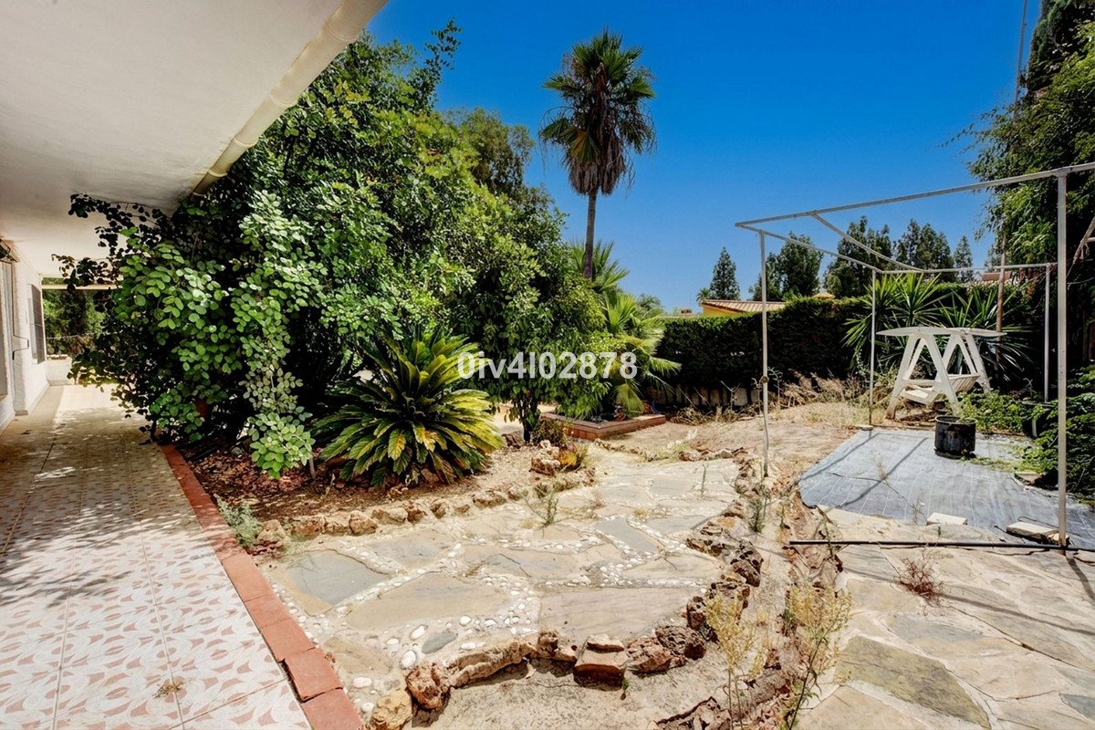 7 Bed Detached Villa in Málaga