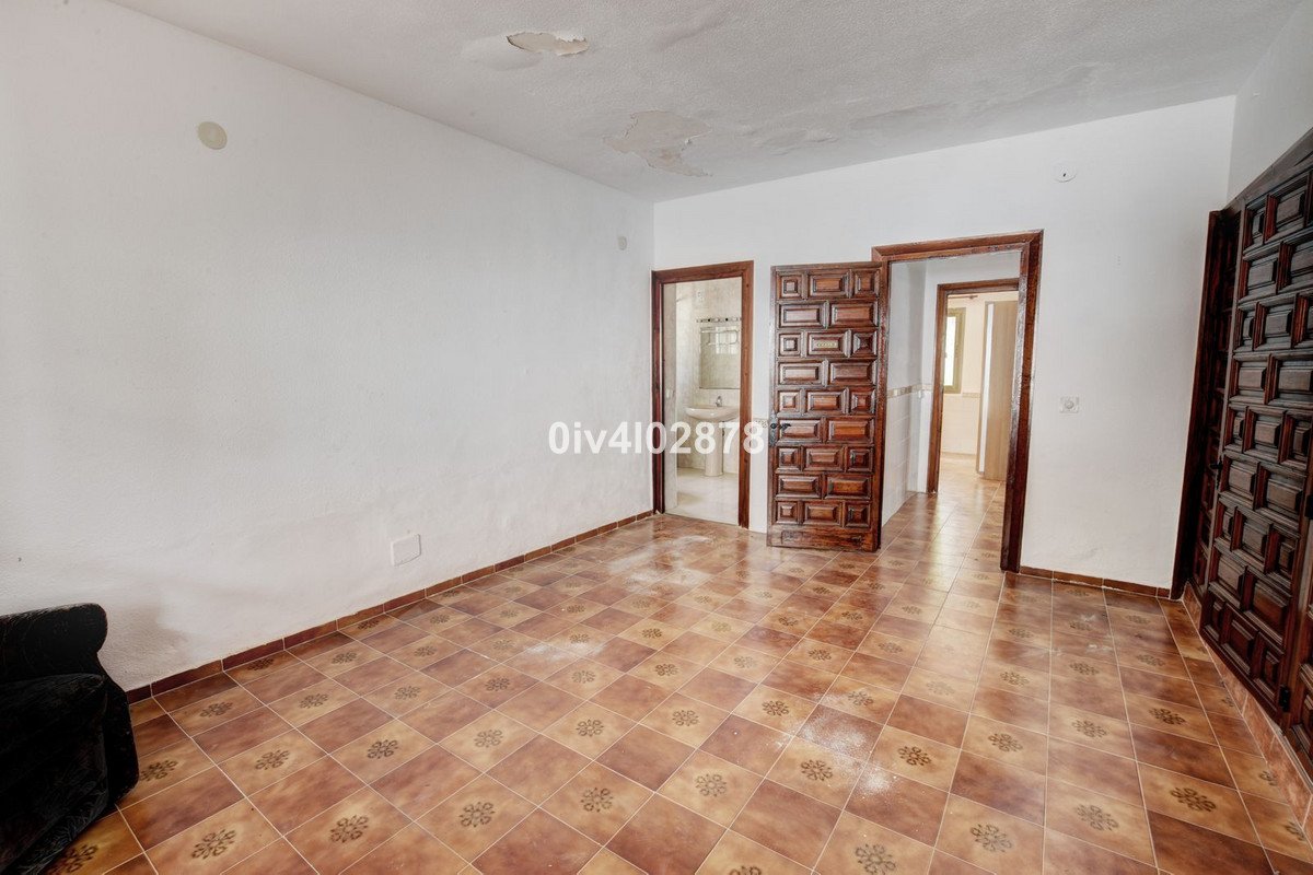 7 Bed Detached Villa in Málaga