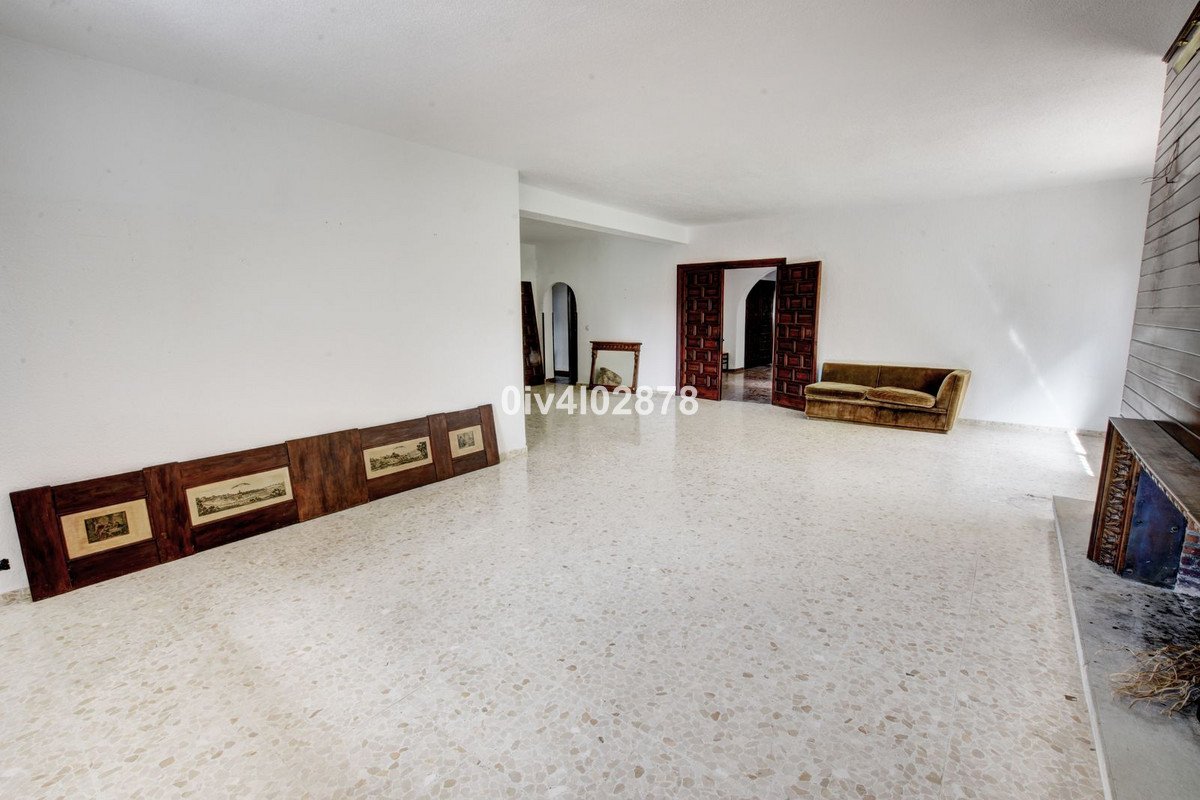 7 Bed Detached Villa in Málaga