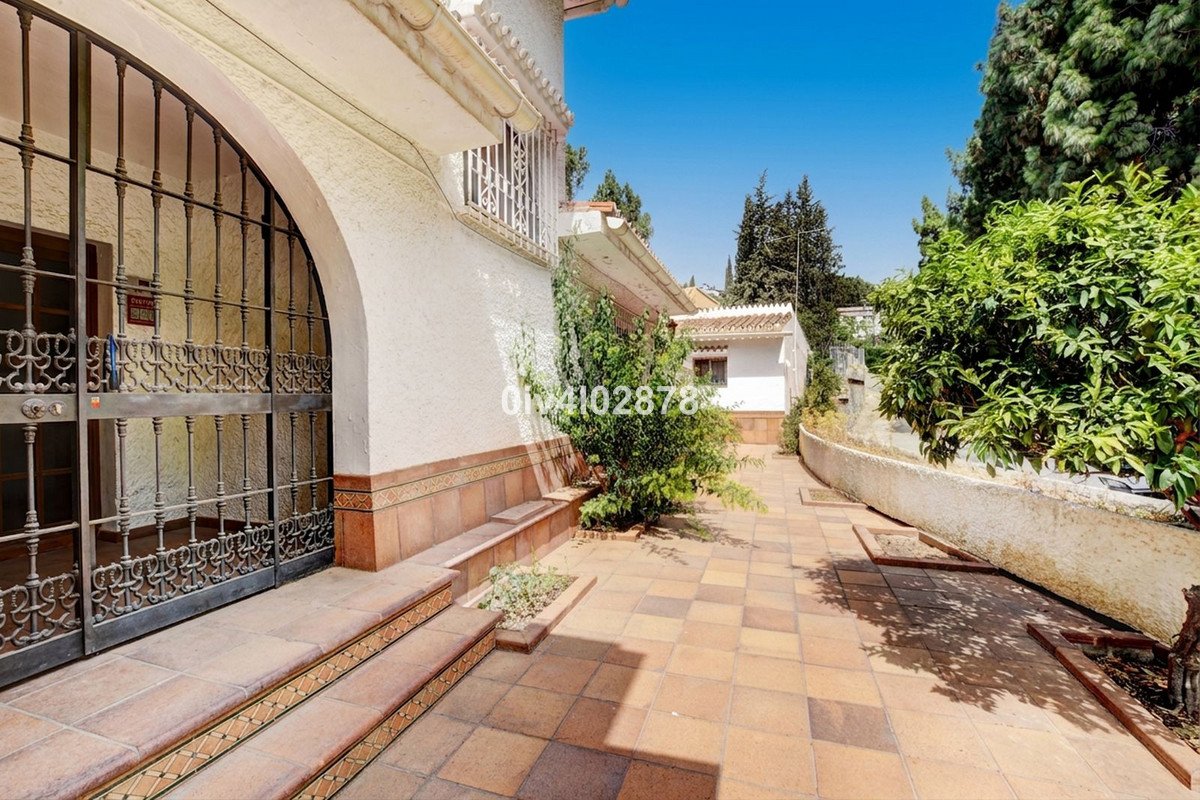 7 Bed Detached Villa in Málaga