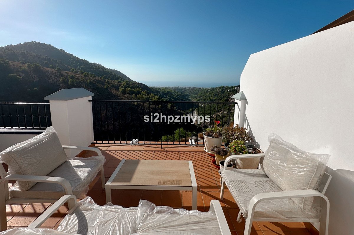 3 Bed Townhouse in Frigiliana