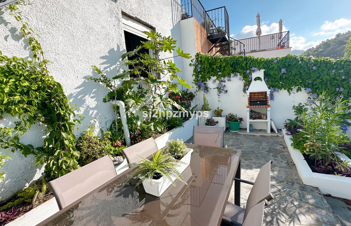 3 Bed Townhouse in Frigiliana