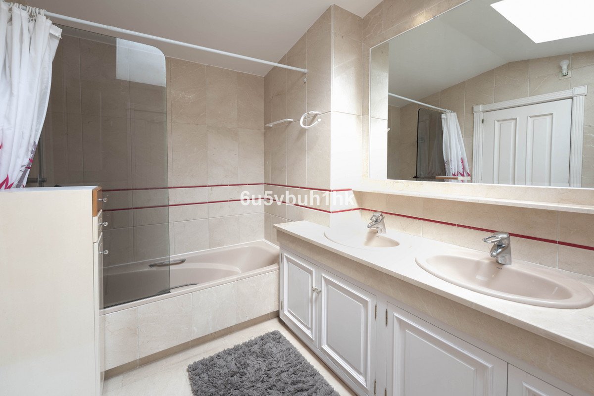 3 Bed Penthouse Duplex in Marbella