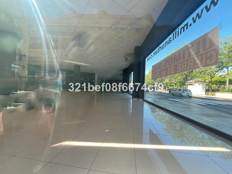 Commercial in Estepona