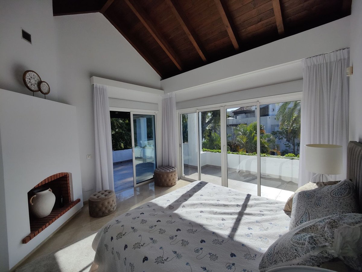 4 Bed Penthouse Duplex in Puerto Banús