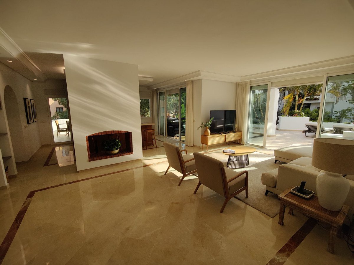 4 Bed Penthouse Duplex in Puerto Banús
