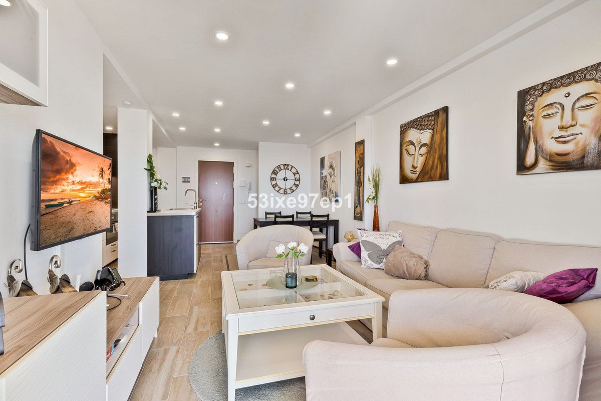 2 Bed Top Floor Apartment in Los Boliches