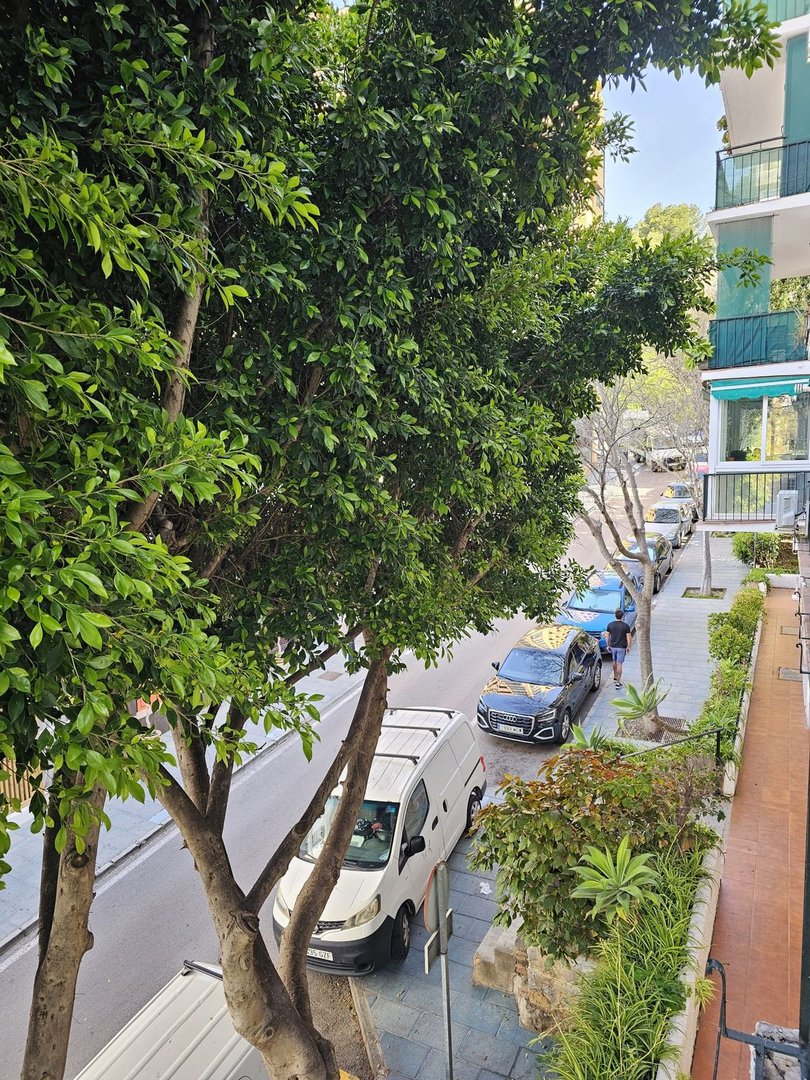 2 Bed Middle Floor Apartment in Marbella