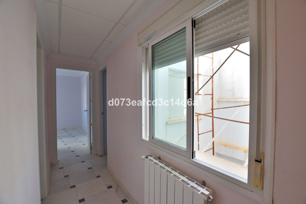 11 Bed Apartment Complex in Ronda