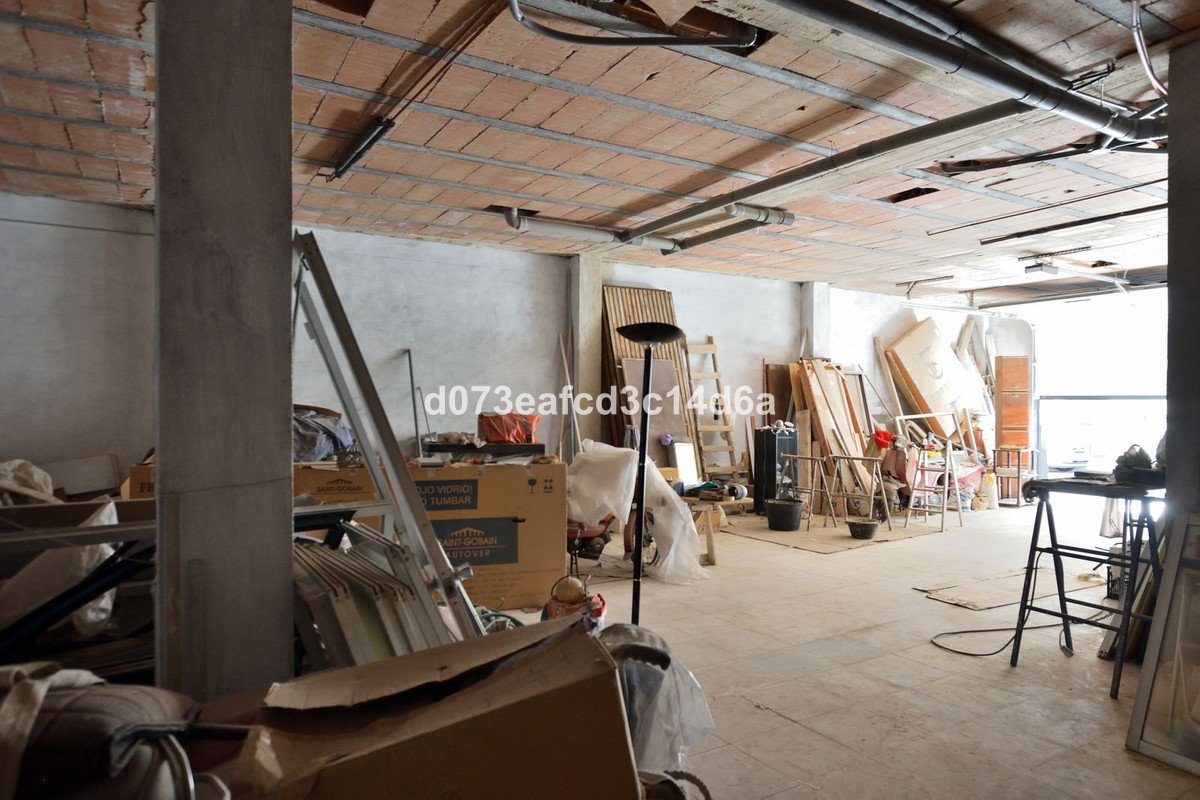 11 Bed Apartment Complex in Ronda
