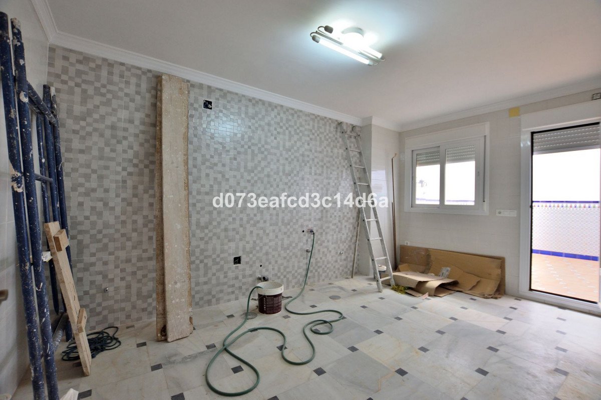 11 Bed Apartment Complex in Ronda