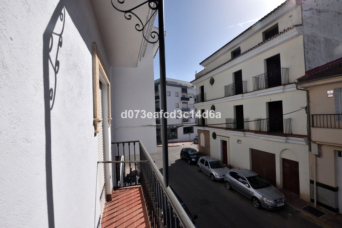 11 Bed Apartment Complex in Ronda