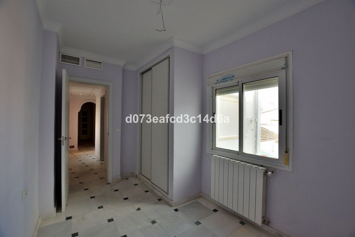 11 Bed Apartment Complex in Ronda
