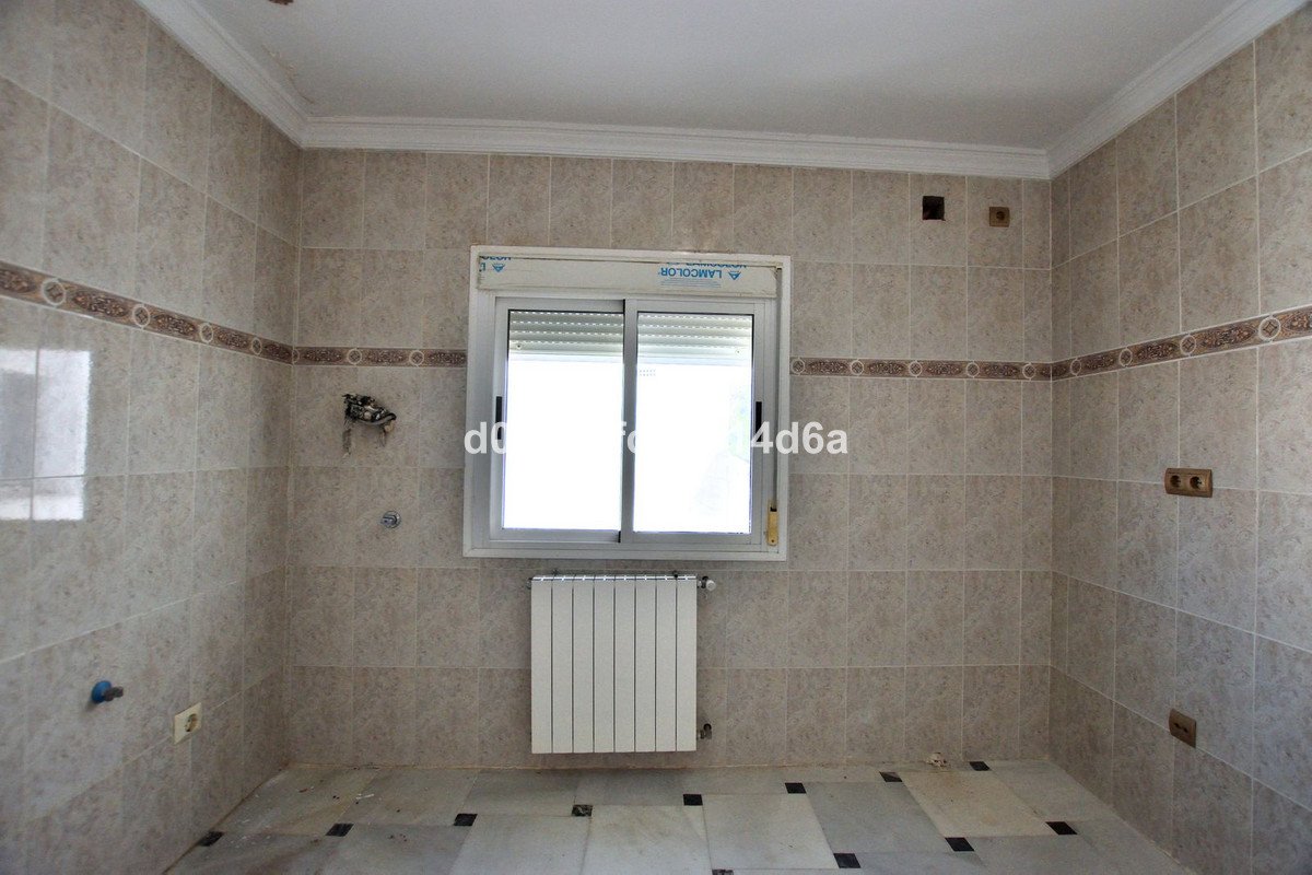 11 Bed Apartment Complex in Ronda