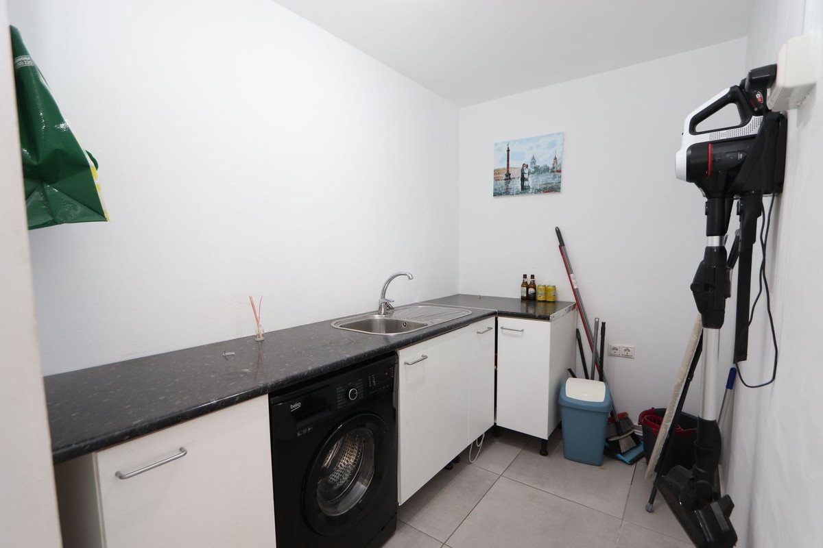 4 Bed Detached Villa in Los Balcones