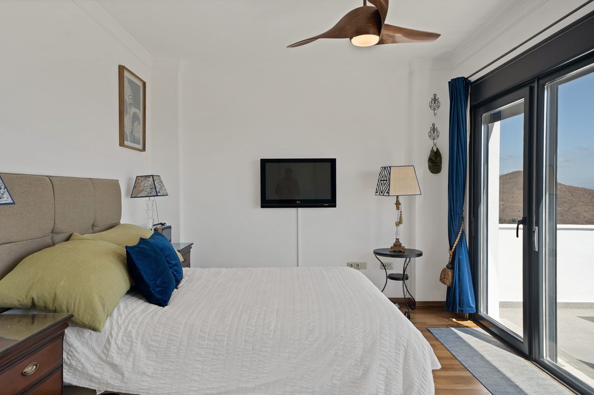 3 Bed Semi-Detached House in La Mairena